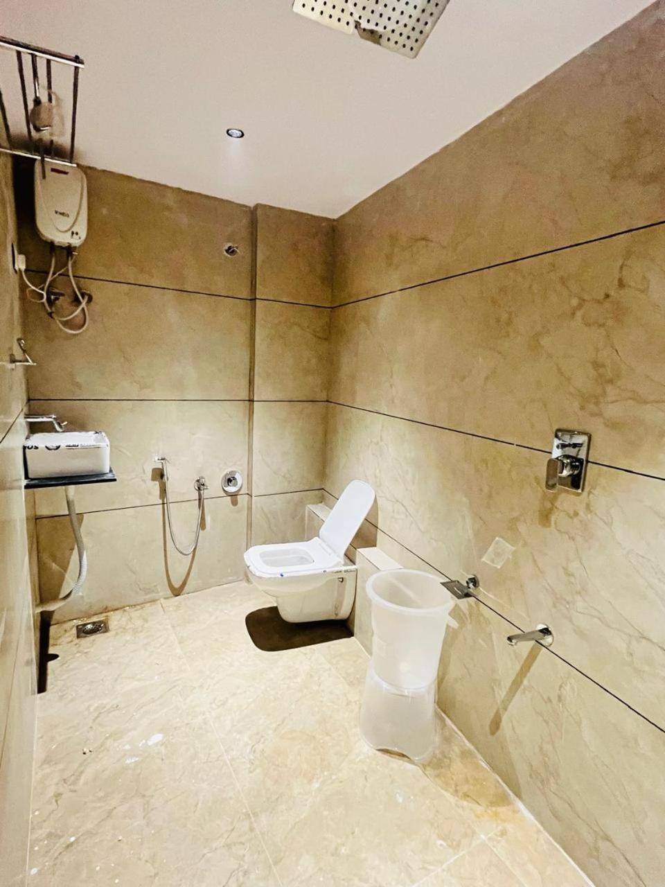 Hotel Royal Sky Morbi 외부 사진
